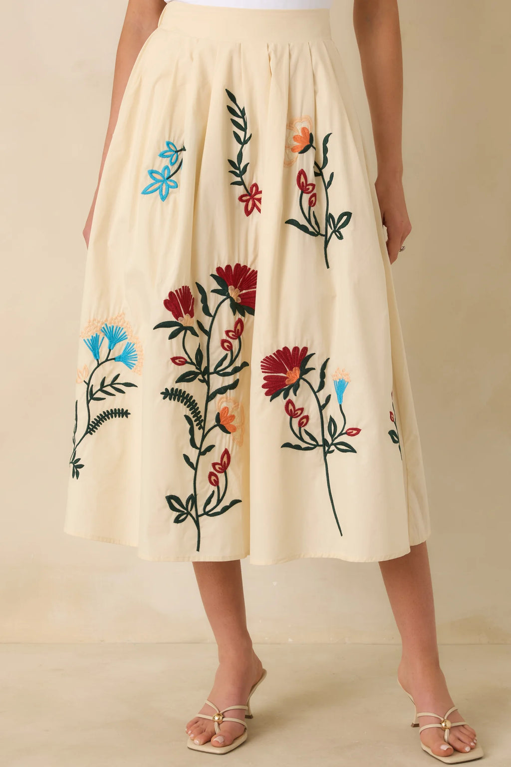 Ensemble Fleurs des Champs brodé écru