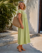 Awaline — Robe Midi Minimaliste Manches Courtes