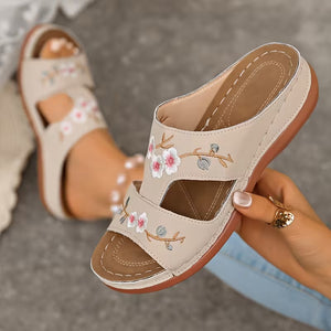 Mules Confort Brodées Fleurs — Semelle Ergonomique