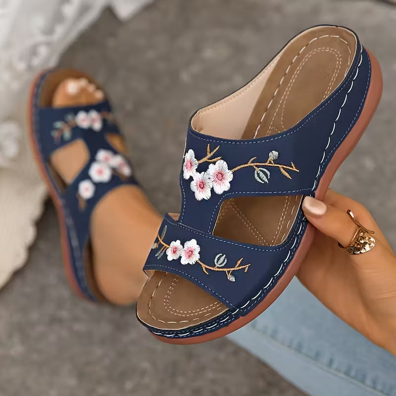 Mules Confort Brodées Fleurs — Semelle Ergonomique