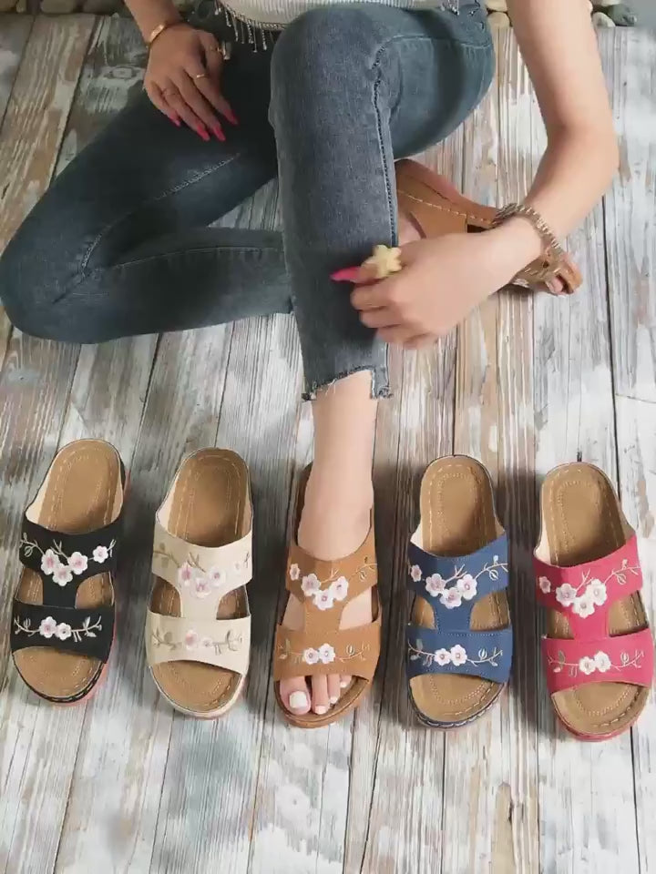 Mules Confort Brodées Fleurs — Semelle Ergonomique